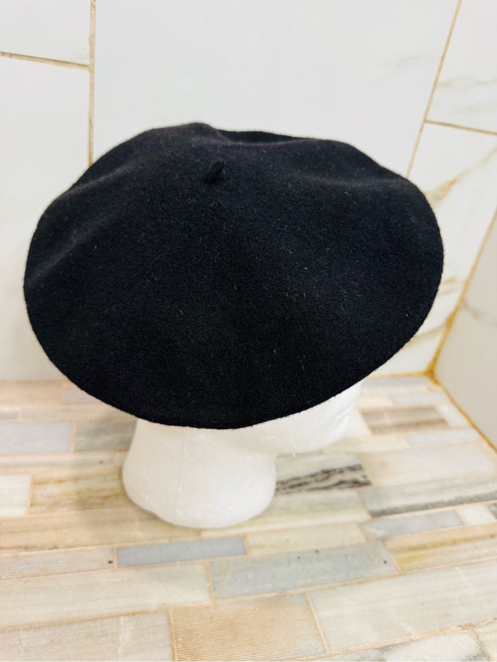 Vintage Betmar Black Wool French Beret Made in France Classic Parisian Hat 6 7/8 - Picture 3 of 8